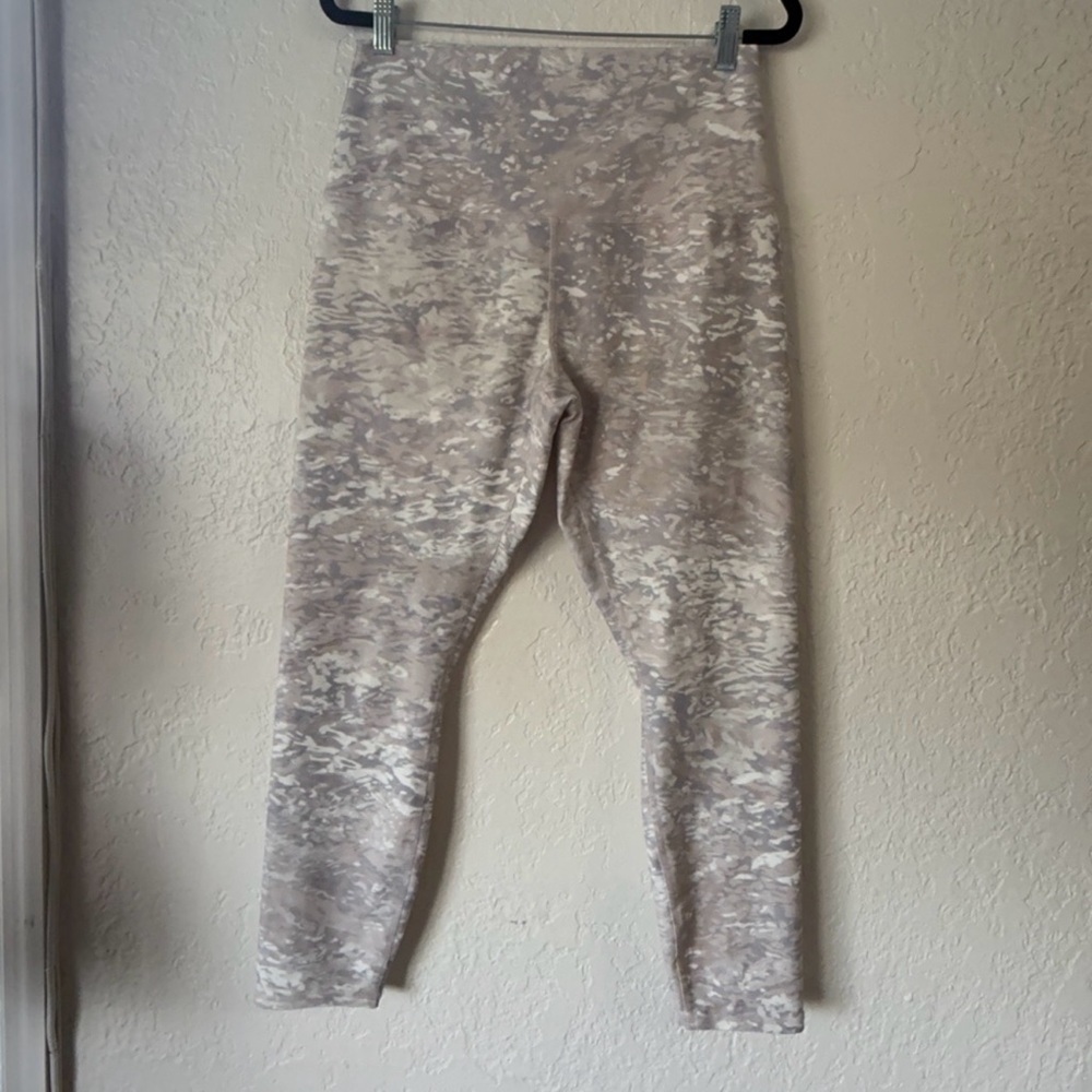 RBX Active High-Waisted Leggings - Gray/Beige Camo Abstract Print - Size L - Picture 6 of 9